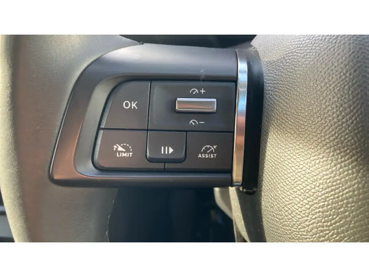 2021-citroen-c4-12-puretech-shine-130ps-big-25