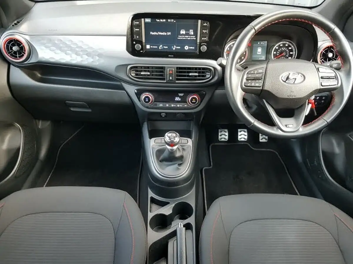 2022-hyundai-i10-10-t-gdi-n-line-big-2