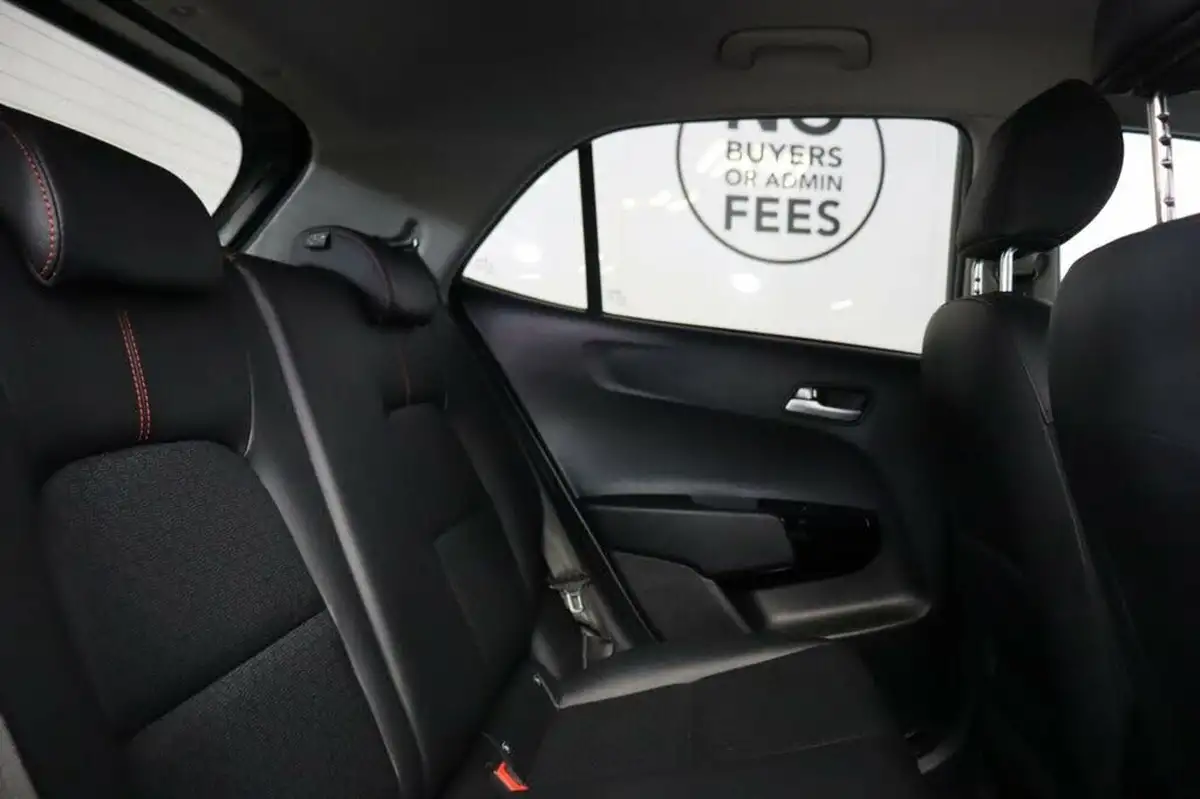 2021-kia-picanto-10-gt-line-auto-seq-big-30
