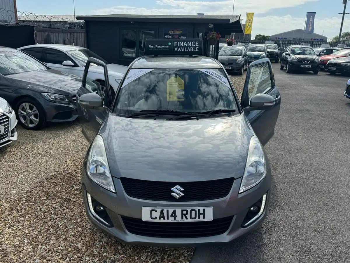 2014-suzuki-swift-12-sz4-94ps-3d-big-38