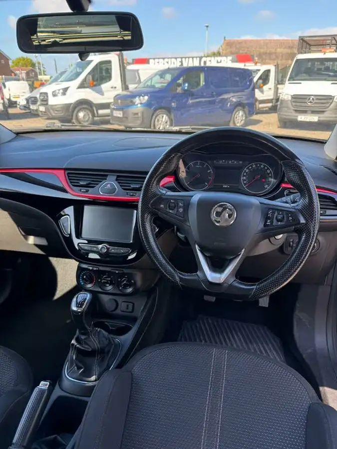 2017-vauxhall-corsa-14i-limited-edition-75ps-ecoflex-3d-big-23