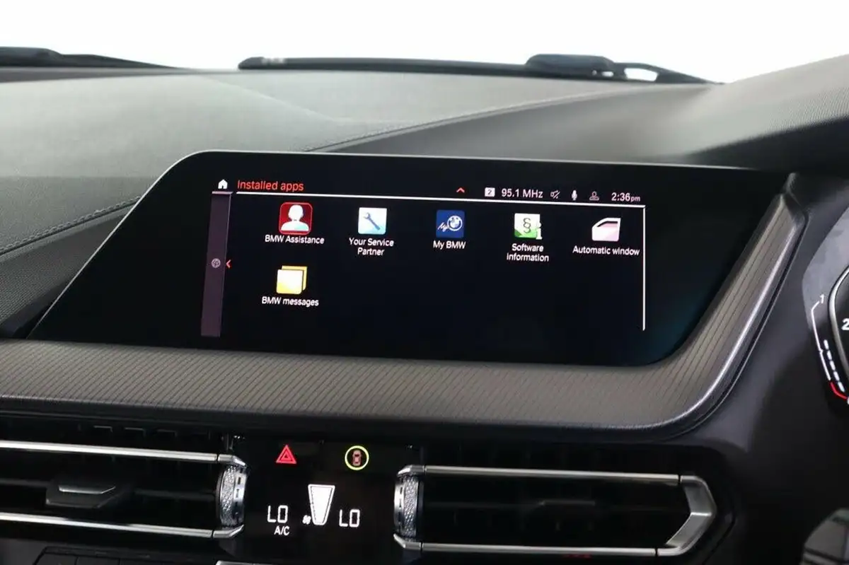 2020-bmw-1-series-big-42