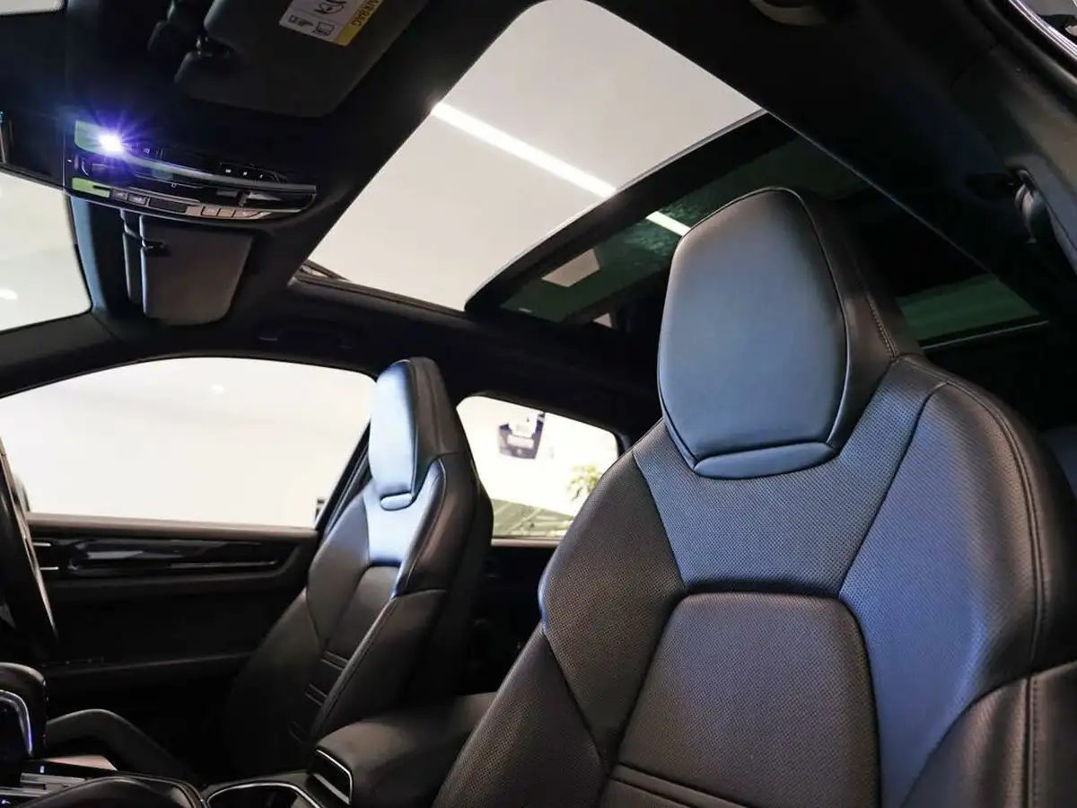 2019-porsche-cayenne-30-v6-coupe-big-13