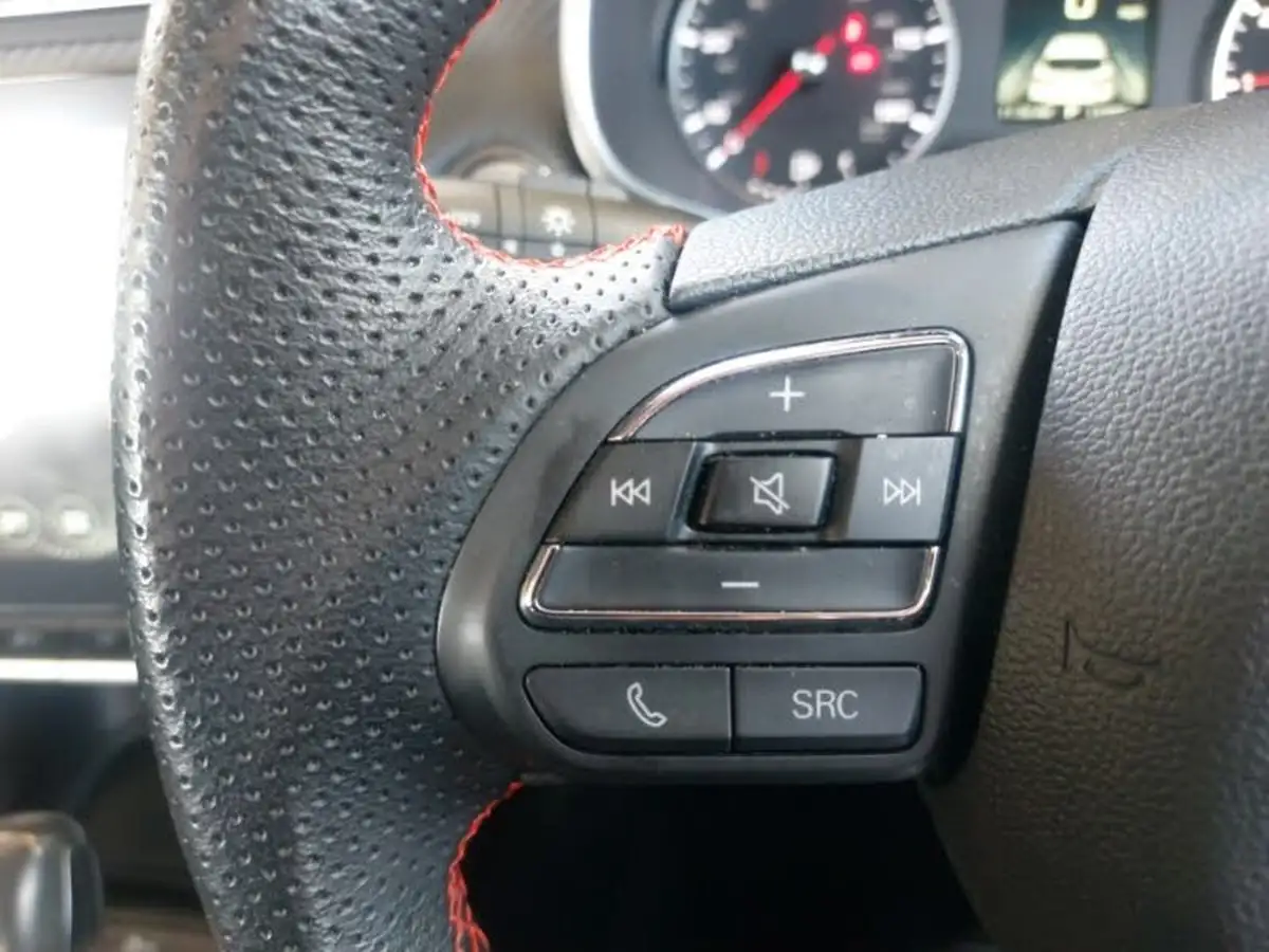 2023-mg-zs-suv-10t-gdi-excite-big-17