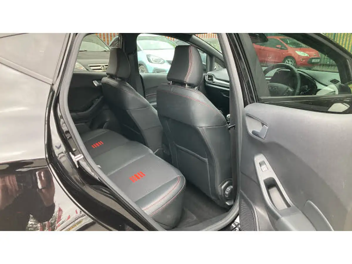2020-ford-fiesta-big-40