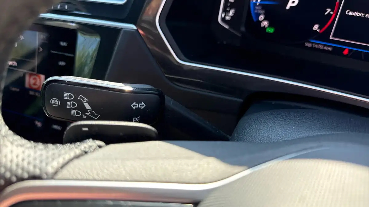 2021-volkswagen-tiguan-15-tsi-r-line-big-29