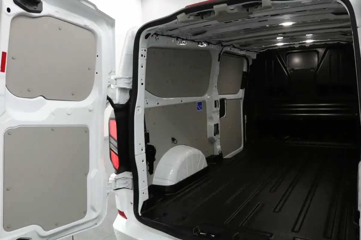 2024-ford-transit-custom-20tdci-320-l2h1-limited-136pseu6e-panel-van-1996cc-auto-big-16