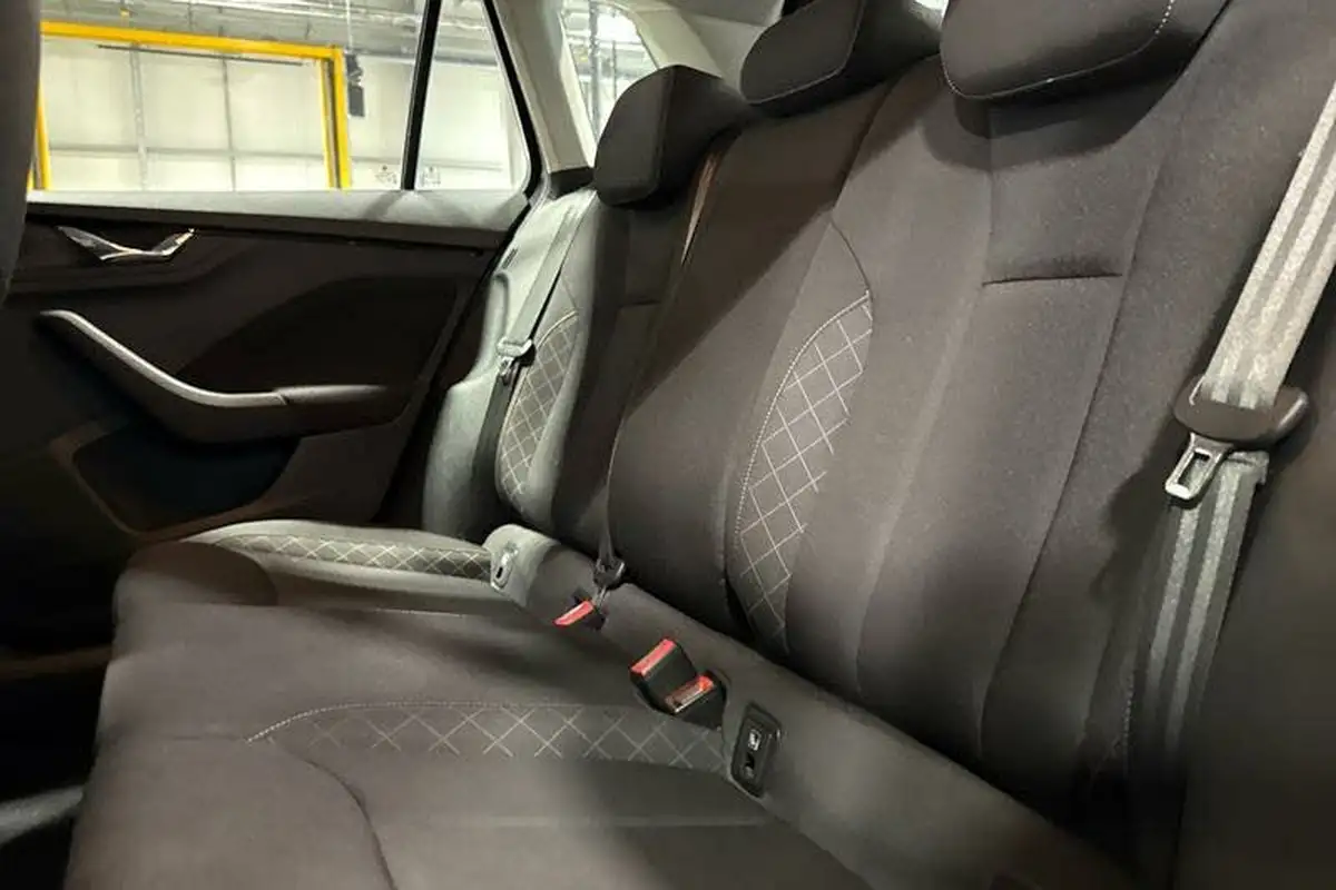 2020-skoda-kamiq-10-tsi-se-115ps-big-19
