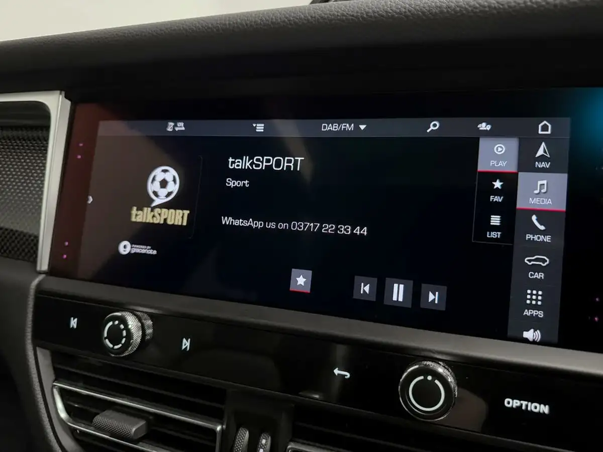 2022-porsche-macan-29-v6-s-big-53