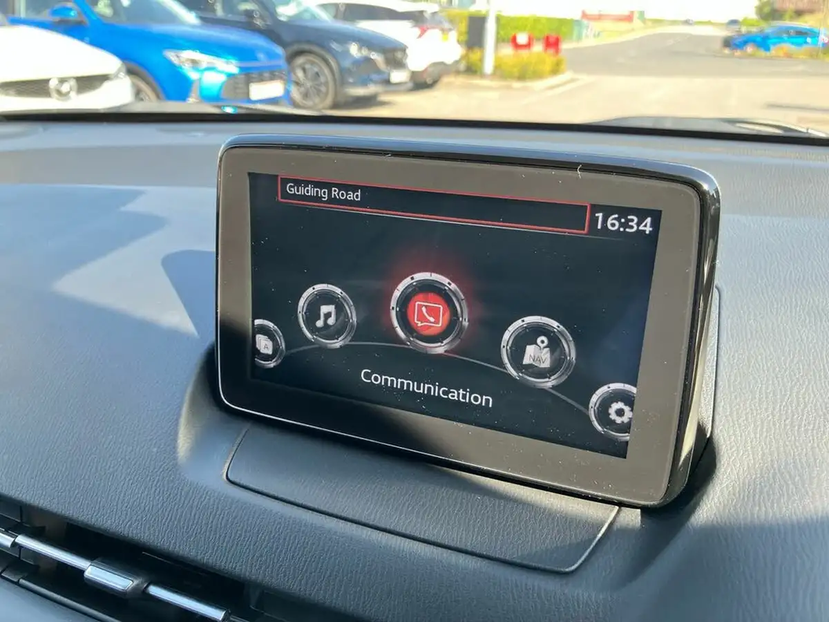 2021-mazda-mazda2-15-skyactiv-g-gt-sport-big-30