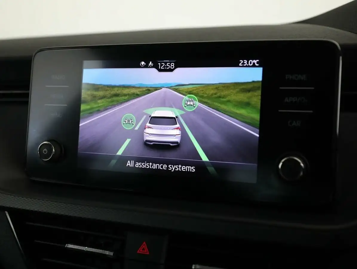 2021-skoda-kamiq-10-tsi-se-109ps-dsg-big-36