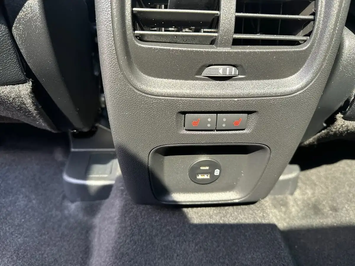 2022-ford-kuga-25t-st-line-x-edition-190ps-fhev-big-35