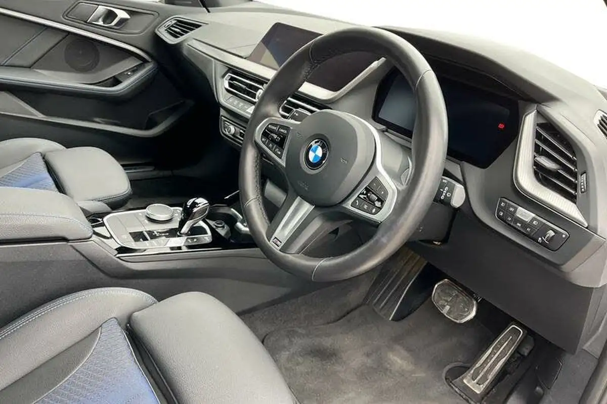 2023-bmw-1-series-15-118i-m-sport-lcp-dct-big-8