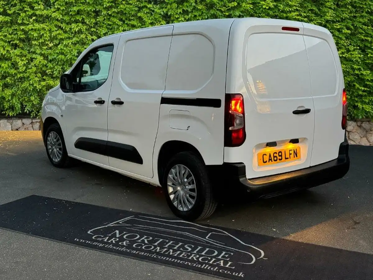 2020-citroen-berlingo-15bluehdi-650-enterprise-big-6