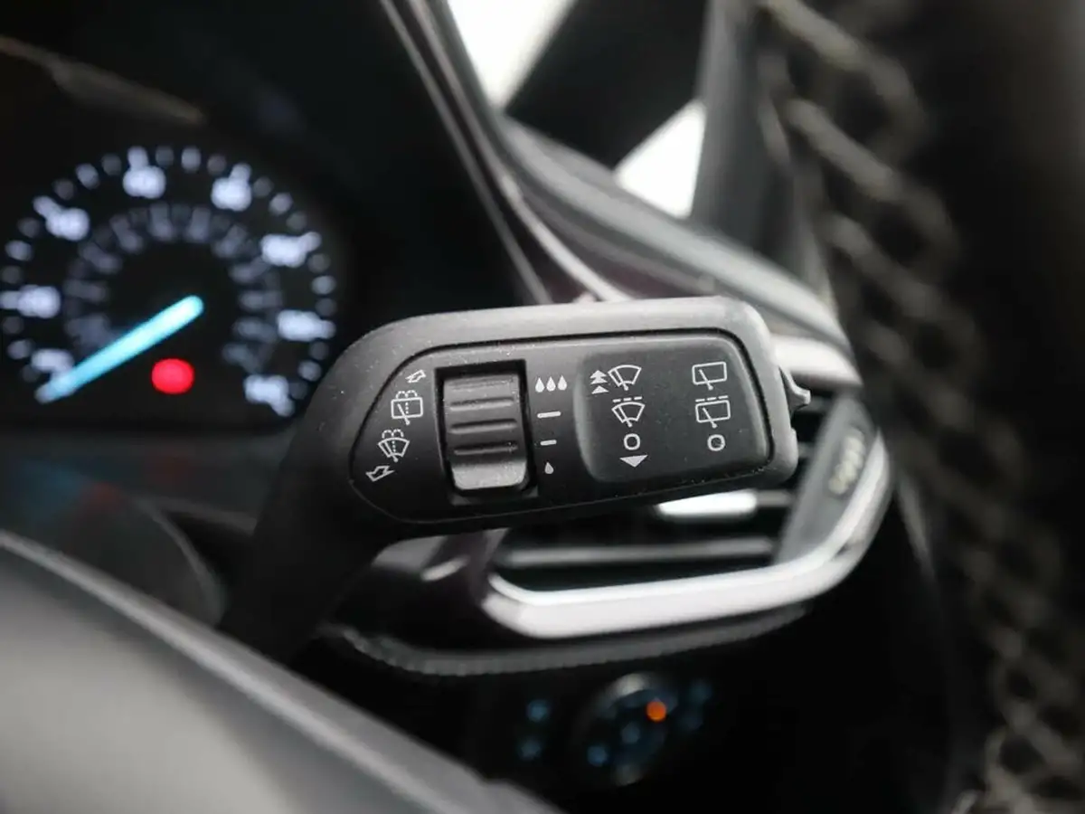 2019-ford-fiesta-10t-vignale-100ps-5d-auto-big-36