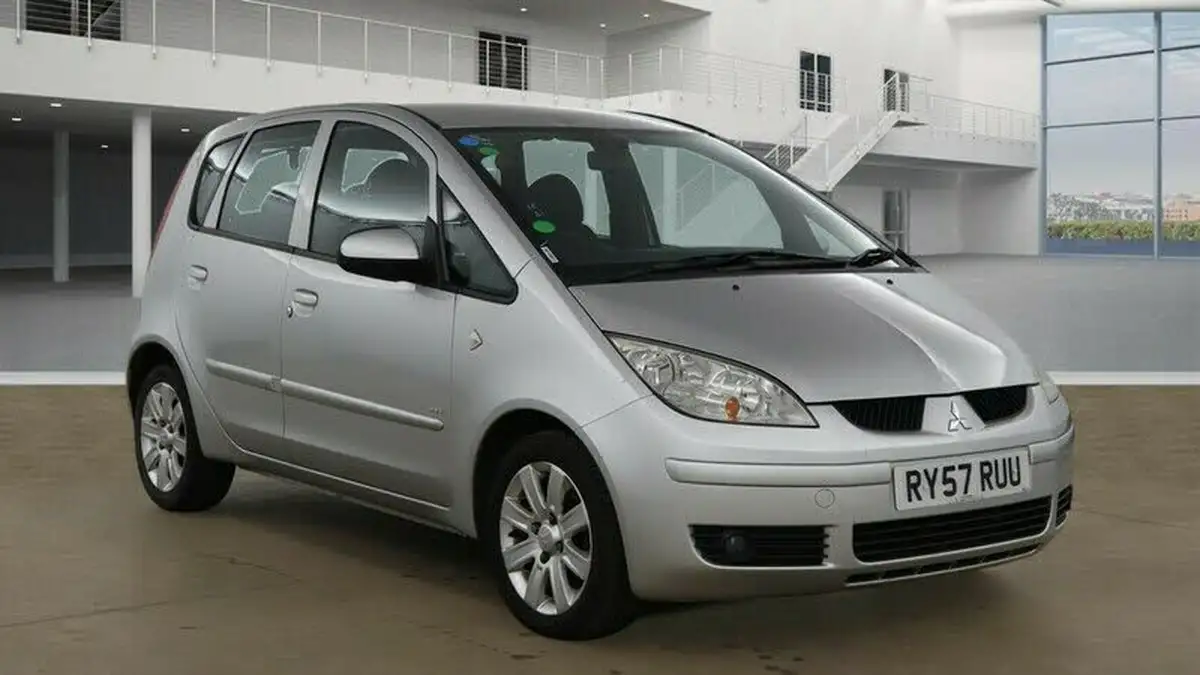 2008-mitsubishi-colt-15td-cz2-big-2