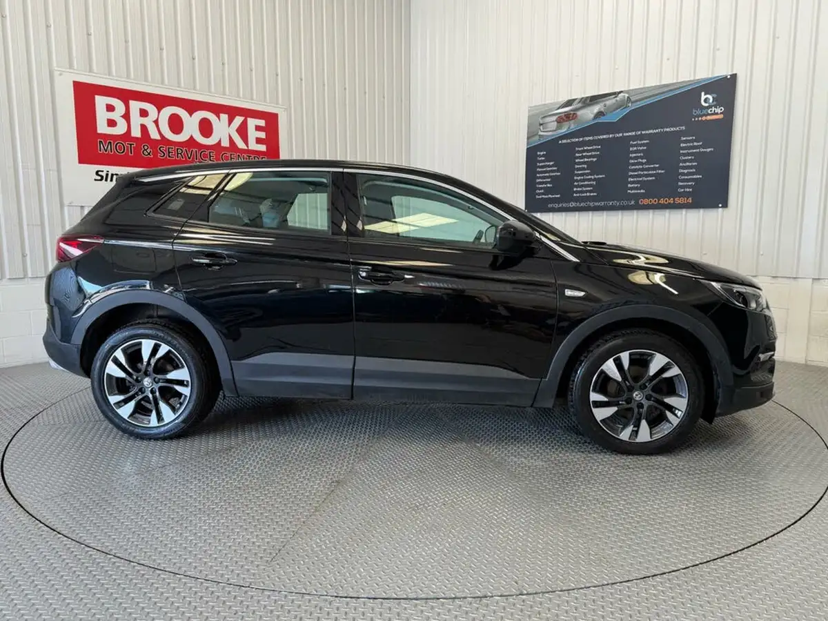2019-vauxhall-grandland-x-12-sport-nav-big-5