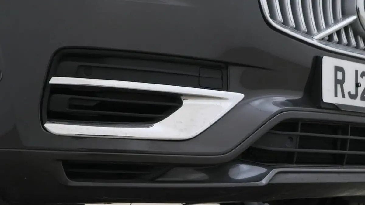 2024-volvo-xc90-20-t8-ultimate-dark-big-23