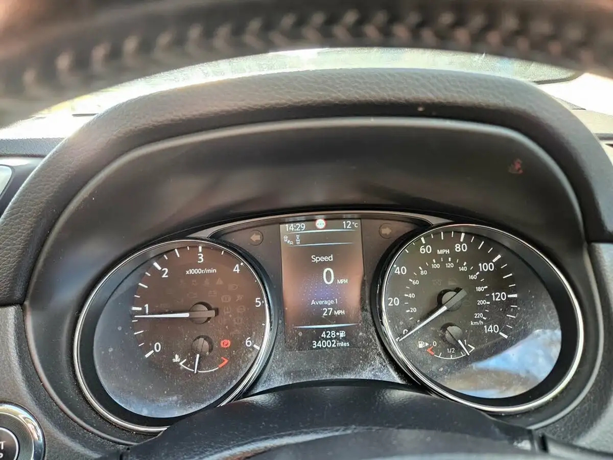 2017-nissan-qashqai-15dci-tekna-big-33