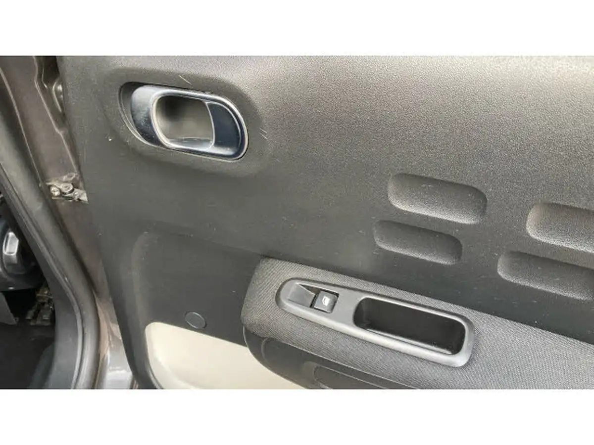 2018-citroen-c3-12-puretech-feel-82ps-big-26