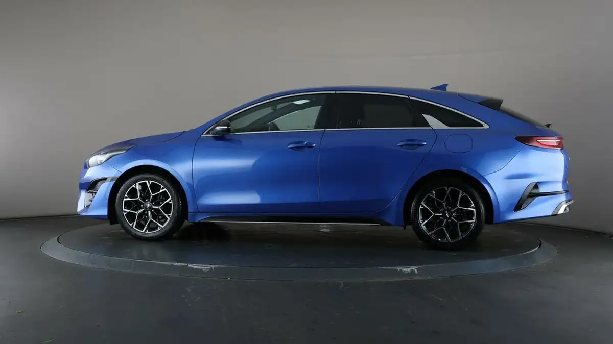 2022-kia-pro-ceed-15-t-gdi-gt-line-big-35