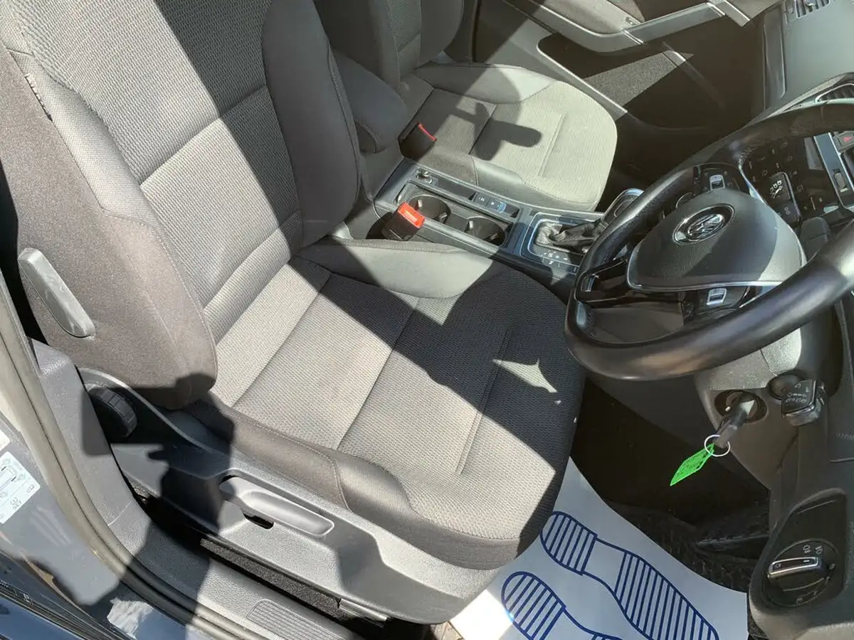 2019-volkswagen-golf-16tdi-match-hatchback-5d-dsg-big-20