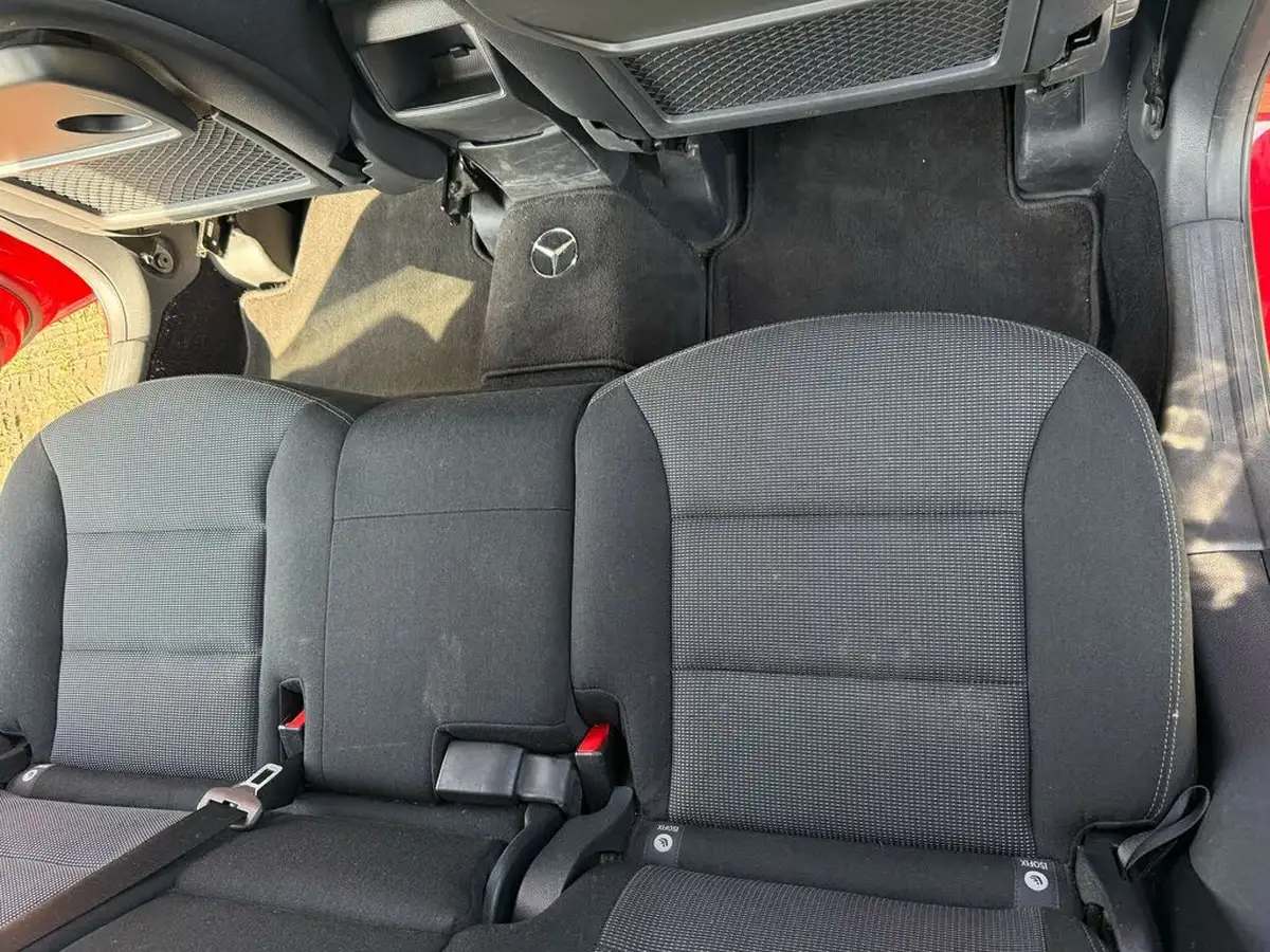 2014-mercedes-benz-b-class-big-35