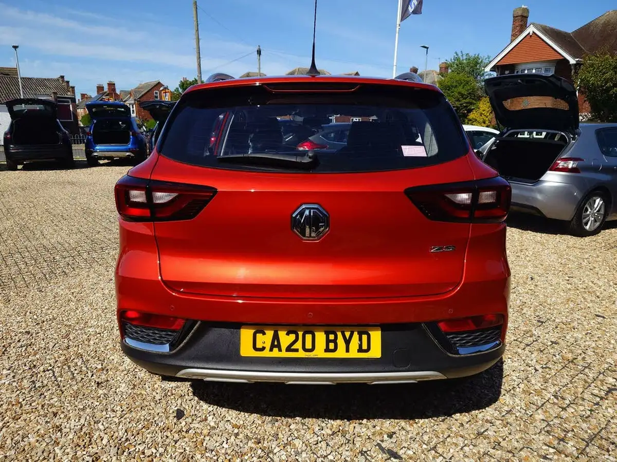 2020-mg-zs-suv-10t-gdi-exclusive-111ps-big-4