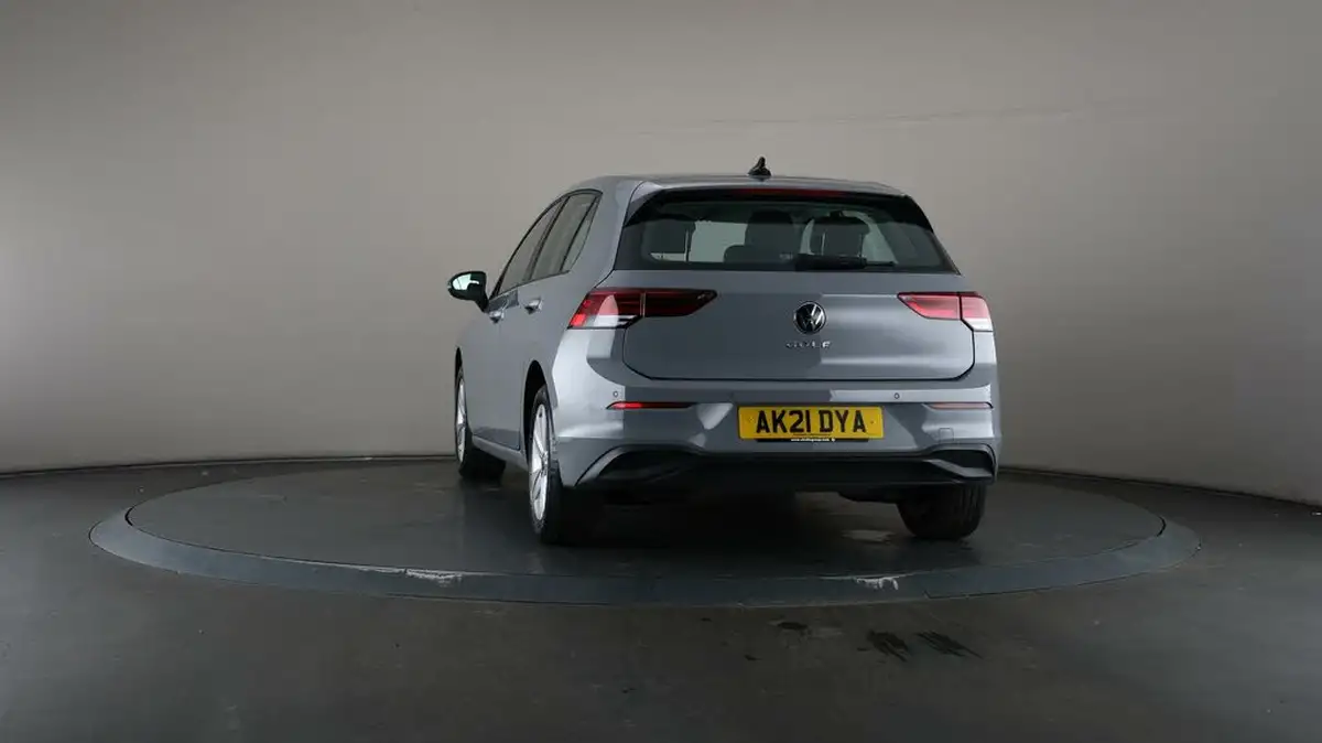 2021-volkswagen-golf-15-tsi-life-150ps-hatchback-big-44