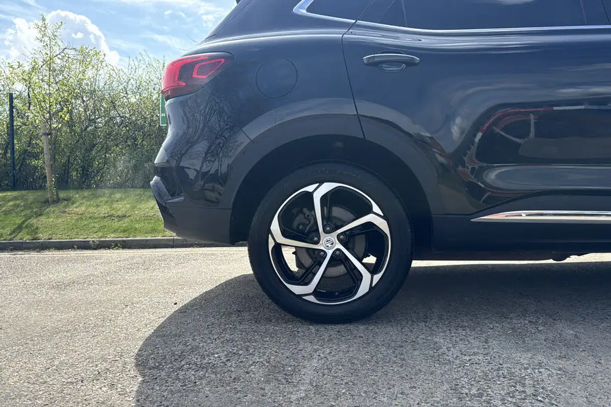 2023-mg-hs-15t-gdi-trophy-258ps-plug-in-hybrid-auto-big-7
