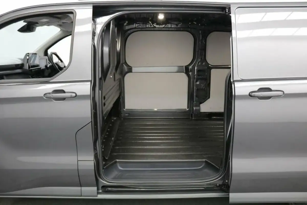 2024-ford-transit-custom-20tdci-320-l2h1-limited-136pseu6e-panel-van-1996cc-auto-big-11