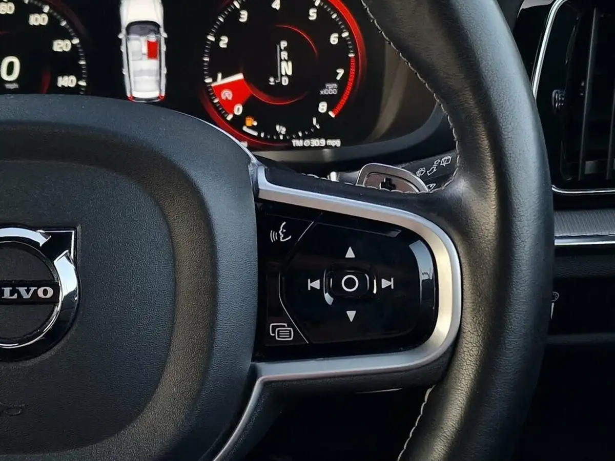 2020-volvo-v60-20-t4-r-design-plus-big-17