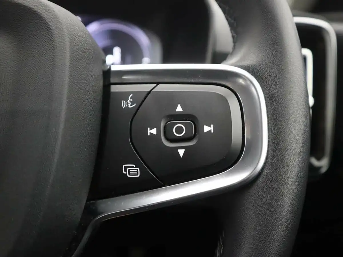 2022-volvo-xc40-15-t5-inscription-pro-big-25