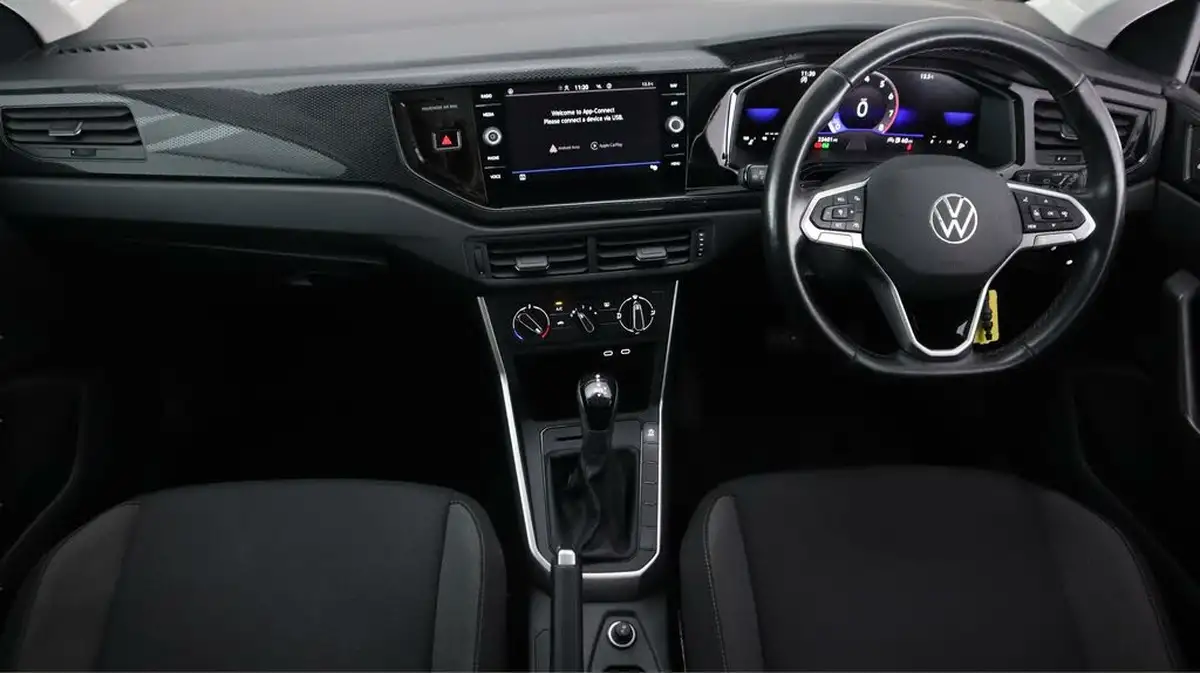 2024-volkswagen-polo-10-tsi-life-dsg-big-11