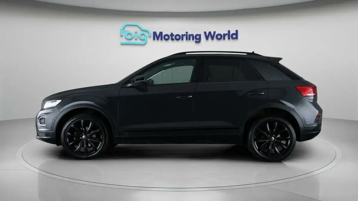 2021-volkswagen-t-roc-15-tsi-black-edition-dsg-big-4