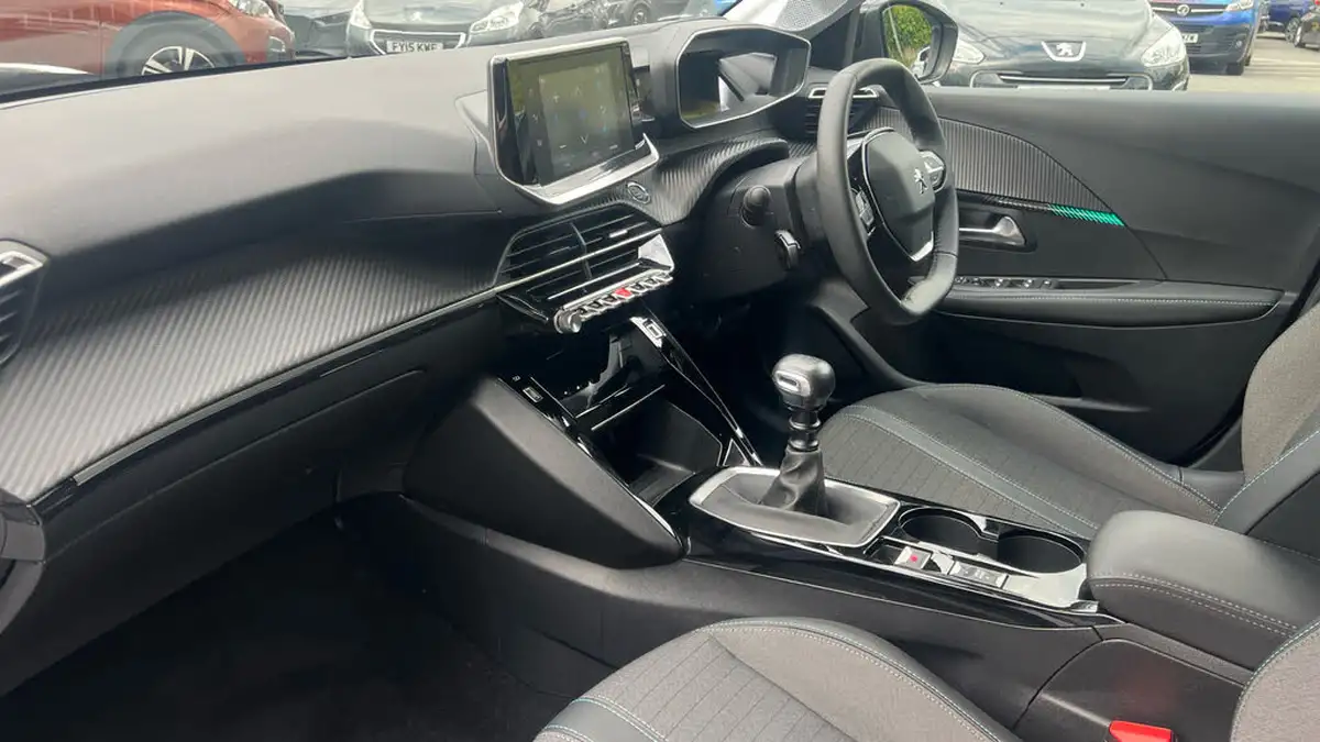 2022-peugeot-208-12-puretech-allure-premium-100bhp-big-11