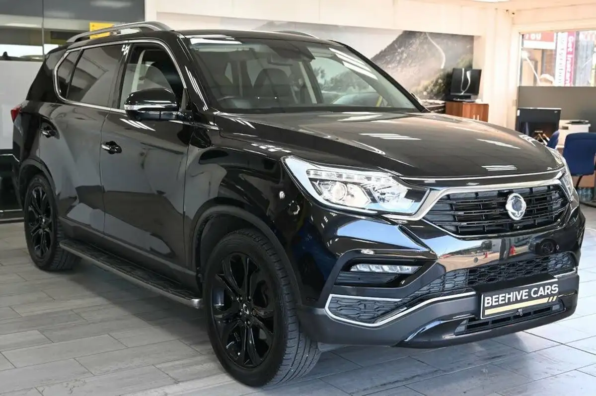 2018-kgm-ssangyong-rexton-22td-ultimate-big-1
