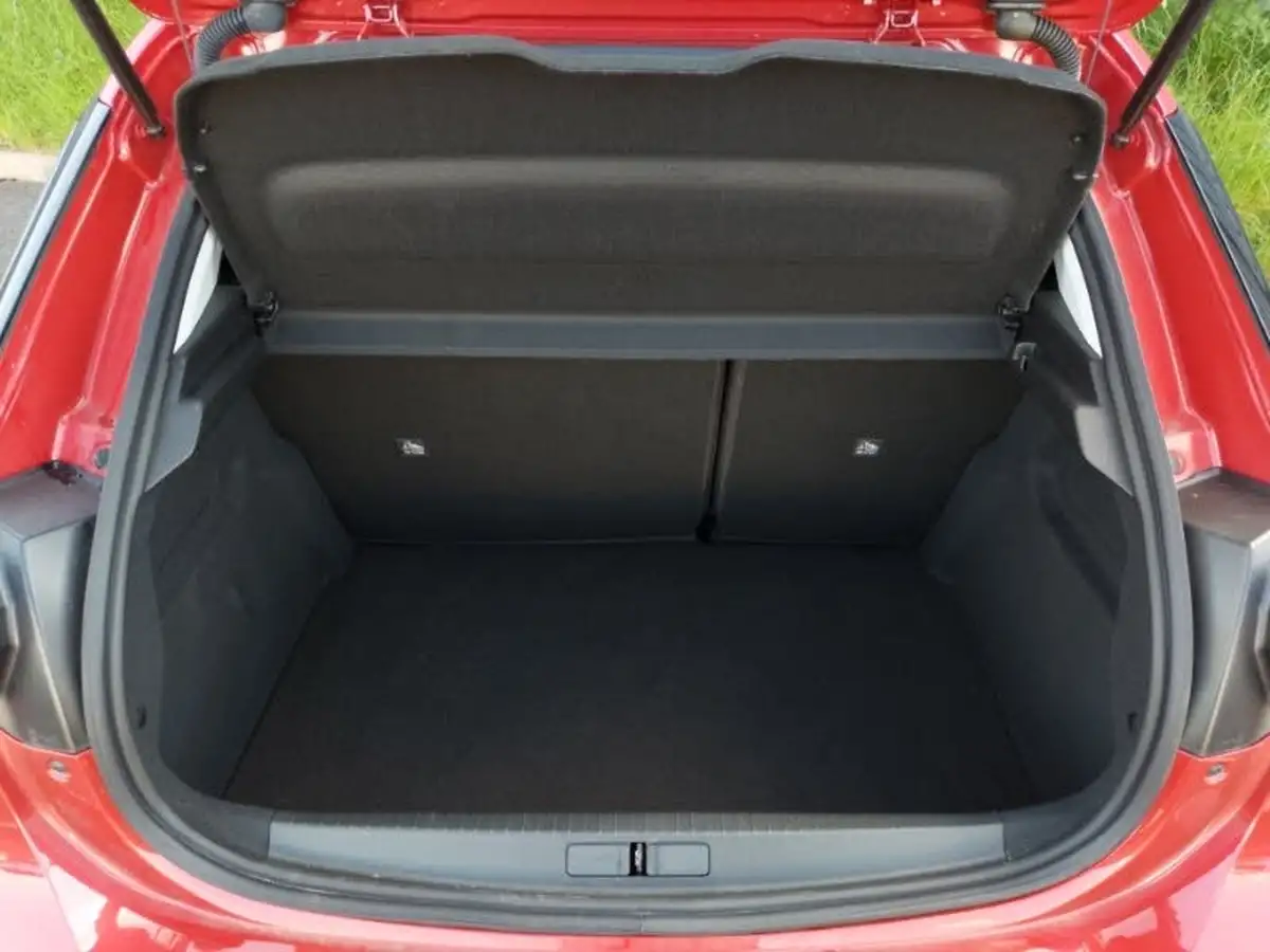 2024-vauxhall-corsa-12i-design-big-7
