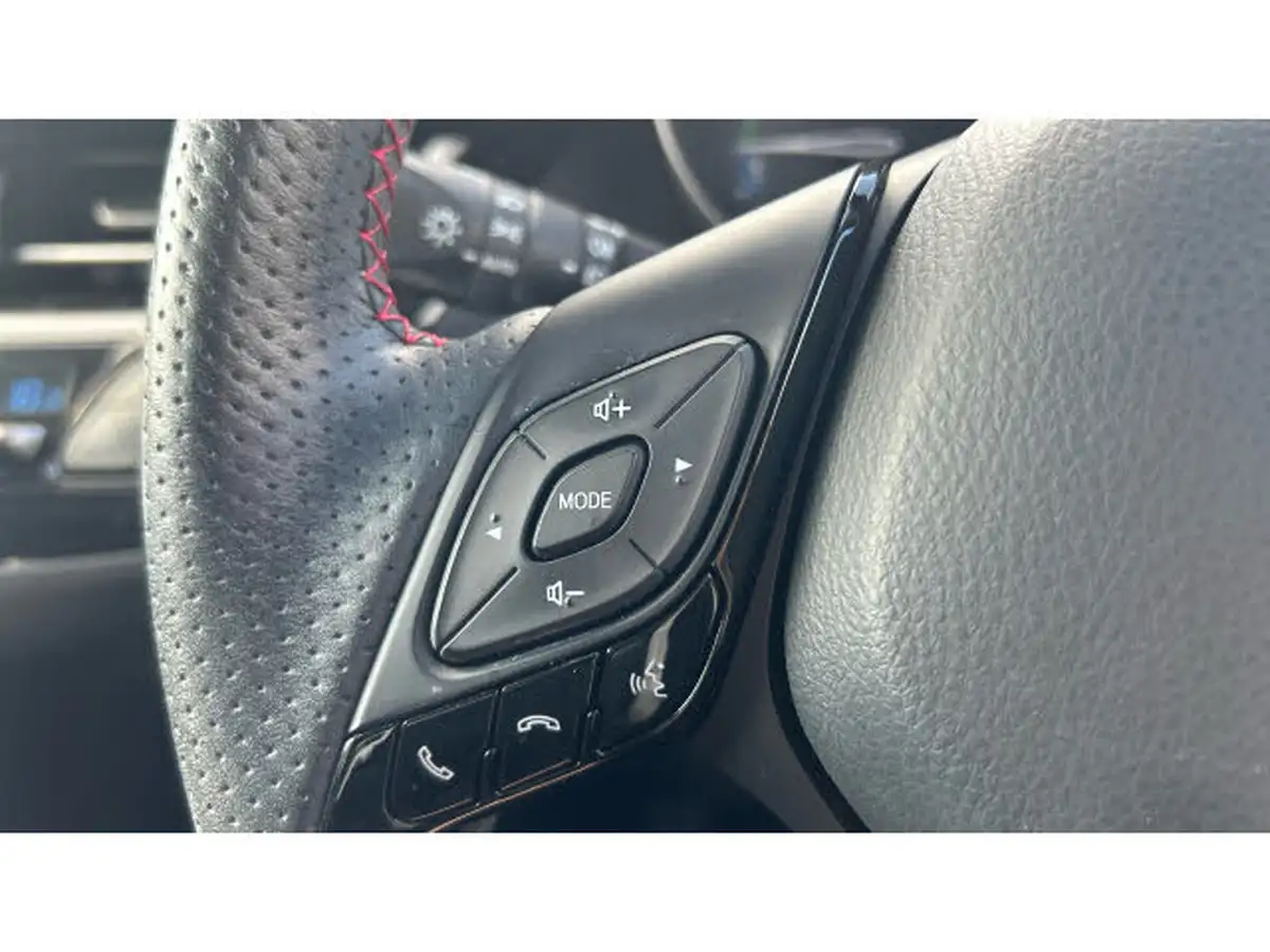 2022-toyota-c-hr-18-vvt-i-gr-sport-big-34