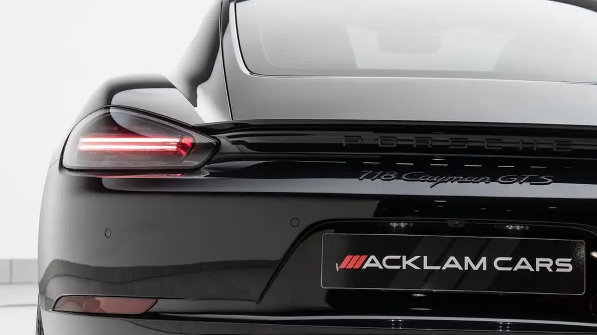 2022-porsche-cayman-718-40-cayman-gts-40-big-10