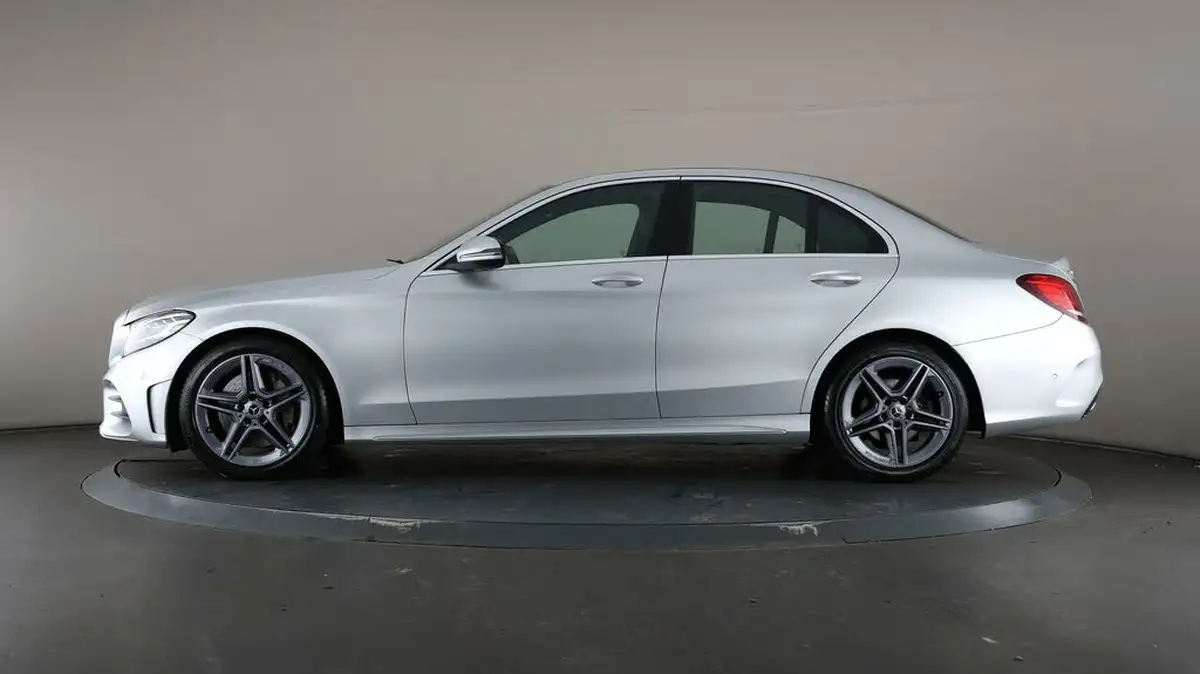 2019-mercedes-benz-c-class-20d-c300d-amg-line-245ps-ss-saloon-4d-big-36