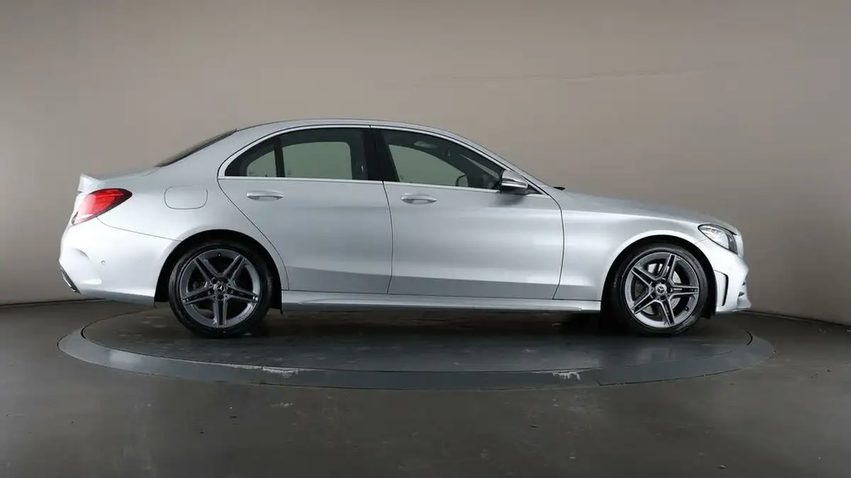 2019-mercedes-benz-c-class-20d-c300d-amg-line-245ps-ss-saloon-4d-big-60