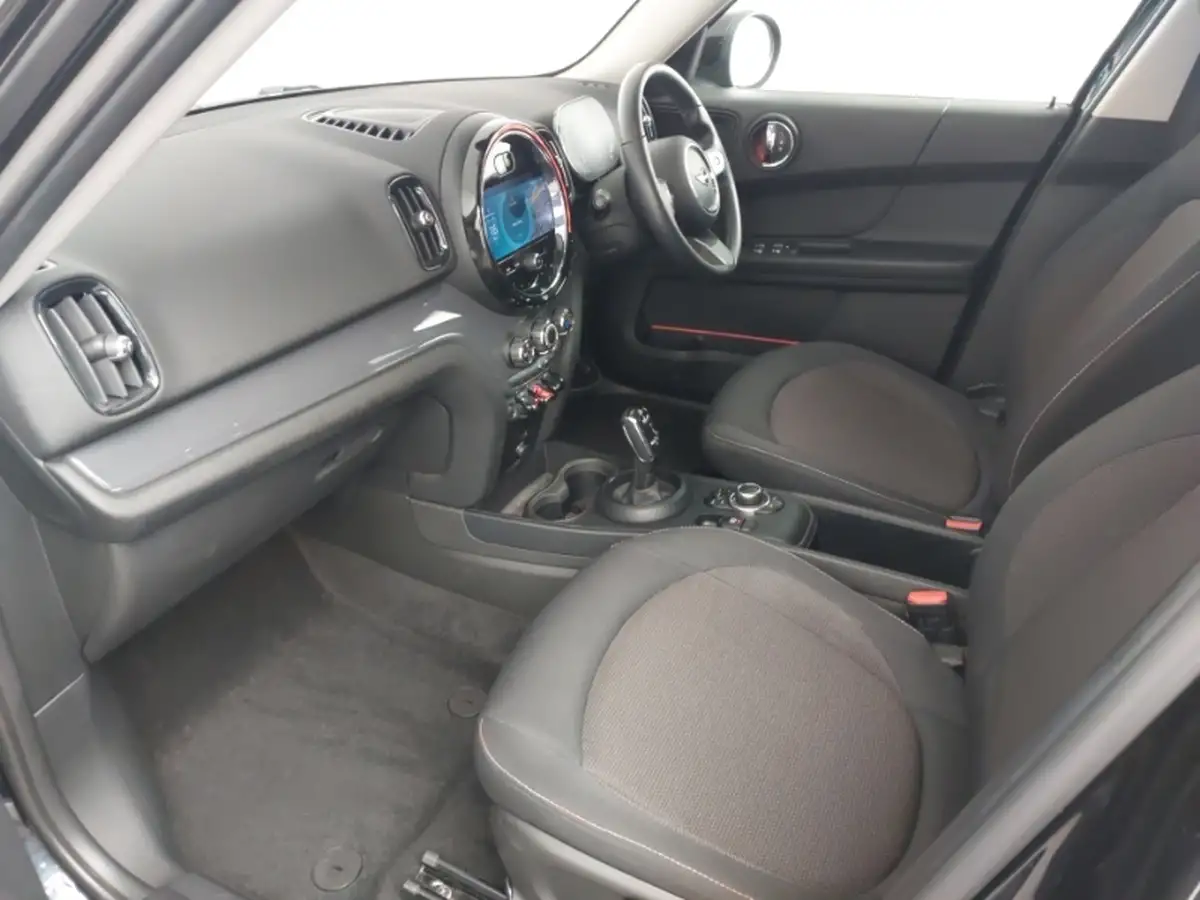 2021-mini-countryman-15-cooper-classic-auto-big-6