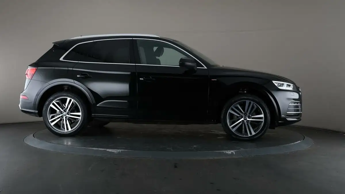 2020-audi-q5-20-55-tfsi-e-s-line-competition-big-59