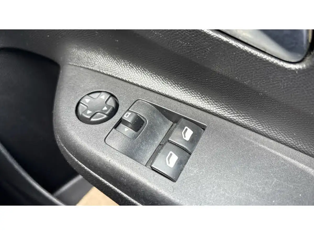 2021-vauxhall-corsa-12-turbo-se-premium-big-27