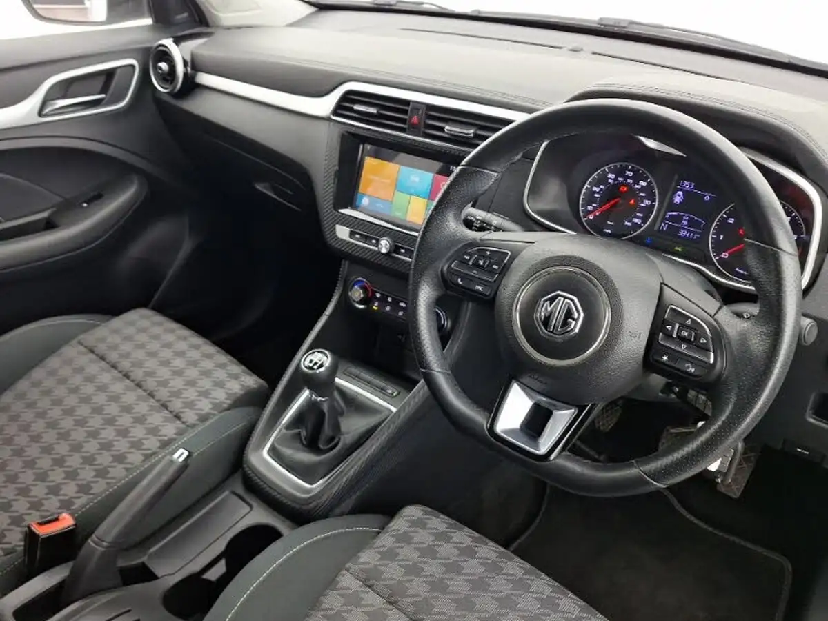 2020-mg-zs-suv-15-vti-tech-excite-106ps-big-10