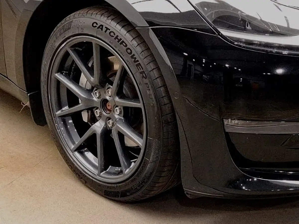 2021-tesla-model-3-e-long-range-4x4-big-8