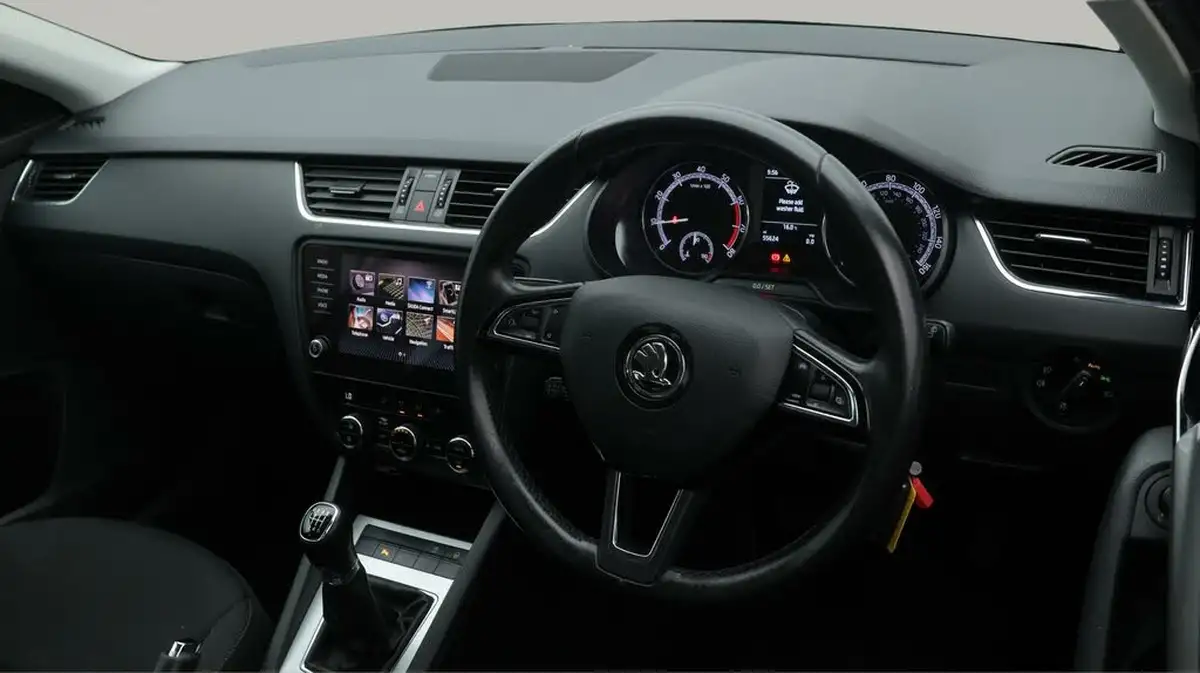 2019-skoda-octavia-10-tsi-se-technology-hatchback-big-9
