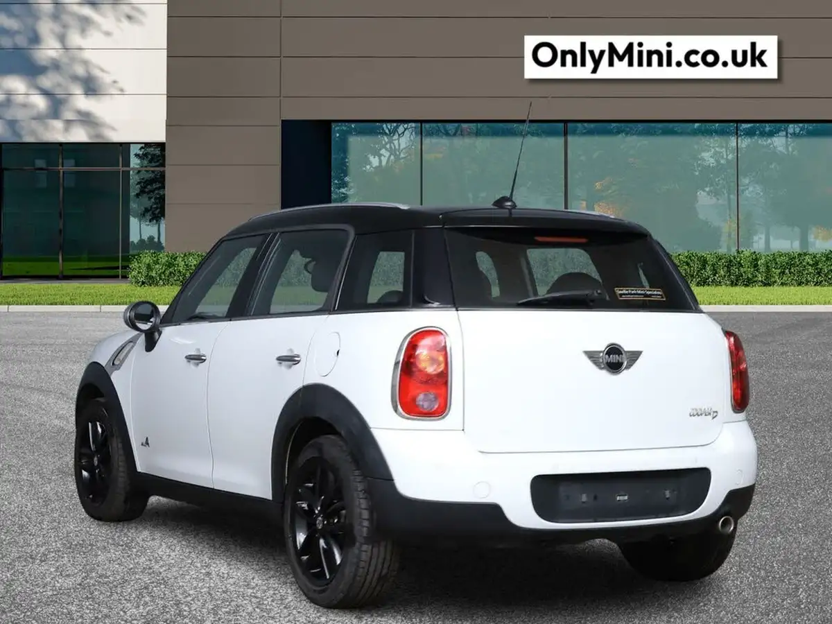 2011-mini-countryman-16td-cooper-big-2