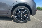 2016-toyota-yaris-133-design-bi-tone-small-8